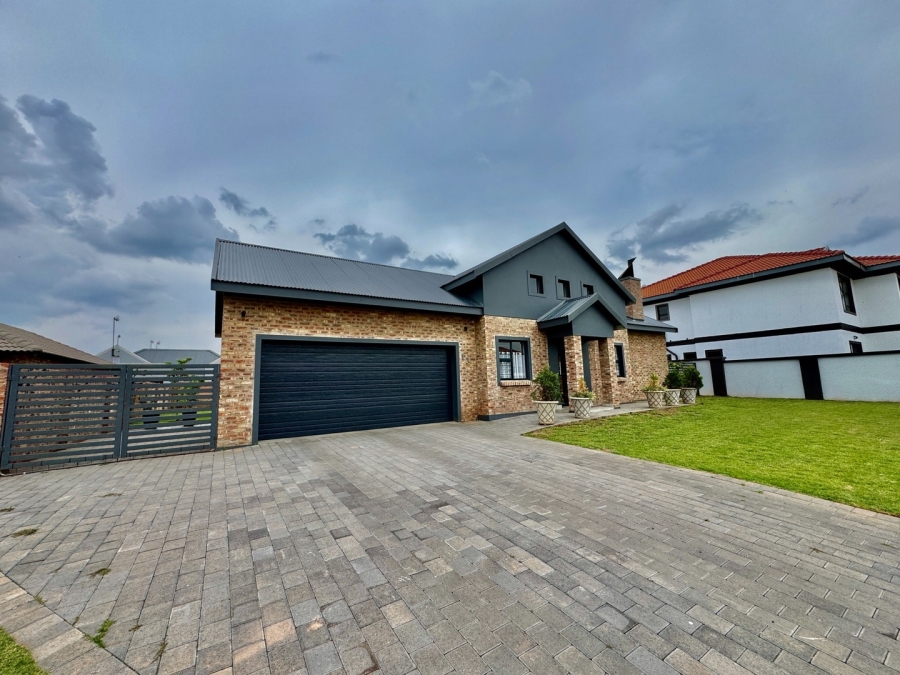 3 Bedroom Property for Sale in Waterberry Estate North West